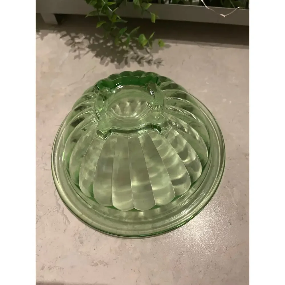 Vintage Hazel Atlas Ribbed Green Uranium Small bowl c1930 MCM 6.5x3” Glows